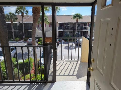 3519 Antarctic Cir, Naples, FL 34112-5033