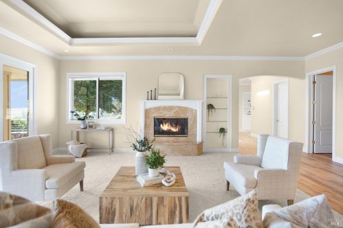4933 Harville Rd, Santa Rosa, CA 95409-2516