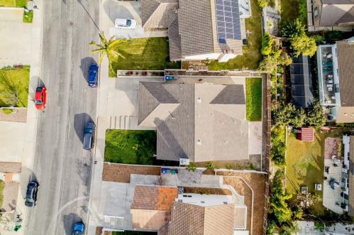 3775 Carnegie Dr, Oceanside CA  92056-6321 exterior