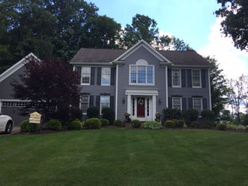 10272 Luman Ln, Twinsburg, OH 44087-1475