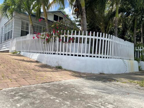 414 Palmetto St, West Palm Beach, FL 33405-4012