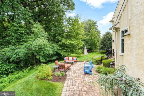 238 Valley Ridge Rd, Haverford PA  19041-2029 exterior