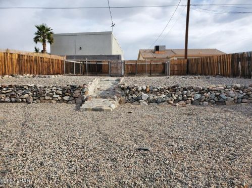 2386 Malahini Dr, Lake Havasu City AZ  86404-2003 exterior