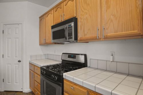 5812 Homewood Way, Riverbank CA  95367-9550 exterior