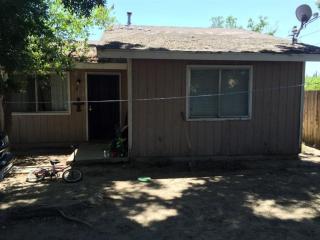 234 Salisbury St, Porterville, CA 93257-2812