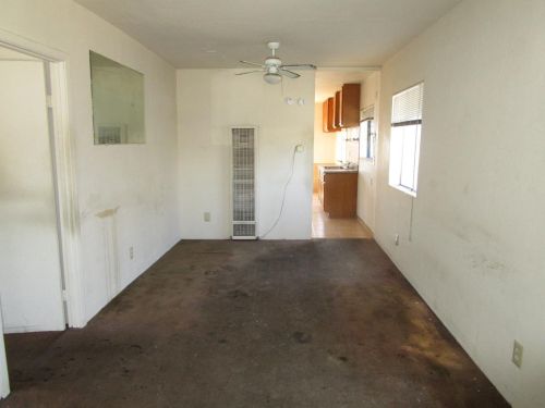 662 Douglas Ave, Oakland, CA 94603-2912