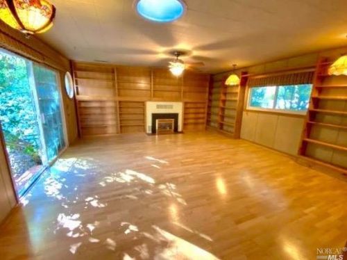 395 Spg St, Ukiah CA  95482-4221 exterior