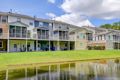 160 Fair Sailing Rd, Mount Pleasant SC  29466-8158 exterior