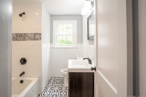 233 Birch St, Bristol CT  06010-7835 exterior