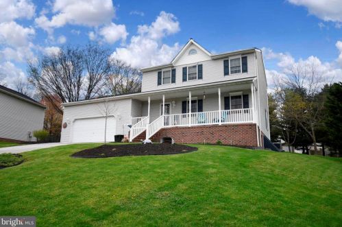 5 Ivy Cir, Hanover, PA 17331-9111