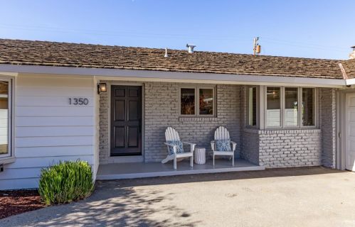 1350 Harwalt Dr, Los Altos, CA 94024-5815