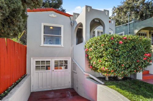 3061 Dakota St, Oakland, CA 94602-3207