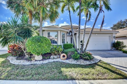 7114 Prado Lake Dr, Delray Beach, FL 33446-3735