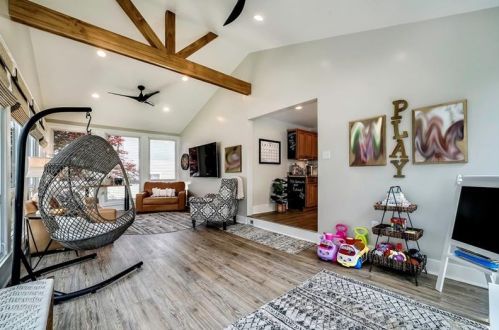 732 8th Ave, Beaver Falls PA  15010-3126 exterior