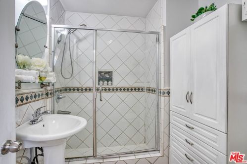 8101 Radford Ave, North Hollywood CA  91605-1541 exterior