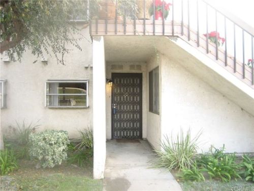 6609 Caro St, Paramount CA  90723-4755 exterior