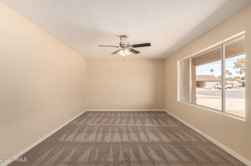 12414 44th Ln, Glendale AZ  85304-2307 exterior