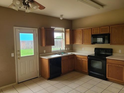 2209 Goose Down Ct, Midlothian TX  76065-9436 exterior