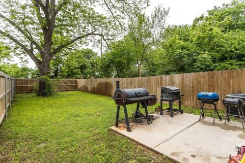 727 Johnson St, Denison TX  75020-2244 exterior