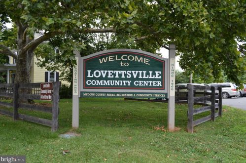 14340 Milltown Rd, Lovettsville VA  20180-3316 exterior