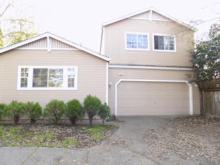 1061 Cottage Pl, Santa Rosa, CA 95401-4943