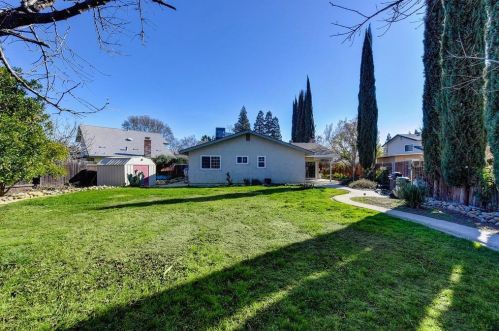 11029 Chemo River Ct, Rancho Cordova CA  95670-2703 exterior