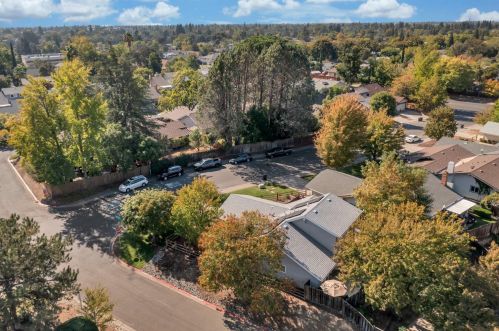 6631 Mercedes Ave, Citrus Heights CA  95621-5413 exterior
