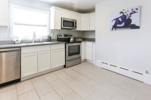 11 Hadwen Ln, Worcester MA 01602-2613 exterior