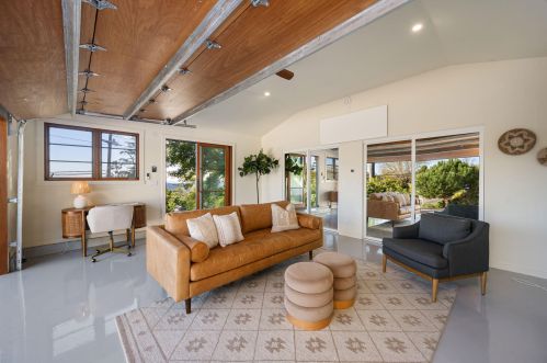 1047 Cheltenham Rd, Santa Barbara CA  93105-2236 exterior