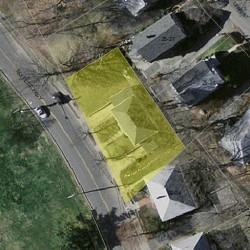 76 Side Pkwy, Newton MA  02458-1816 aerial view