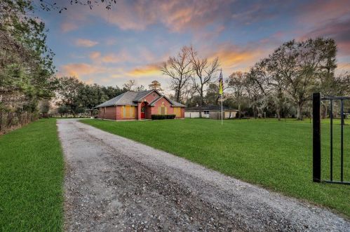 26902 Cherokee Ln, Magnolia, TX 77354-3712