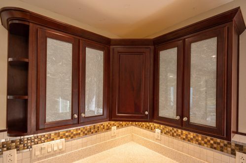 1545 Cedar Ln, Milwaukee WI  53217-1102 exterior