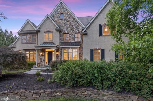 400 Woodale Dr, Kennett Sq, PA 19348-2590