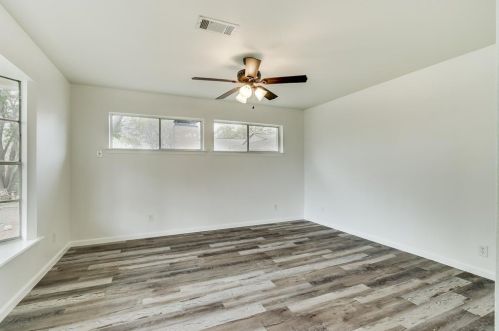 1308 Magnolia Dr, Richardson TX  75080-4722 exterior