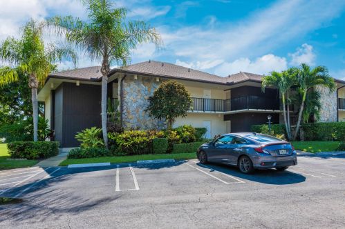 451 Greensward Ln, Delray Beach, FL 33445-9014