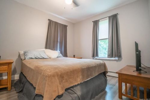 63 Entrance Way, Mahopac NY  10541-1328 exterior