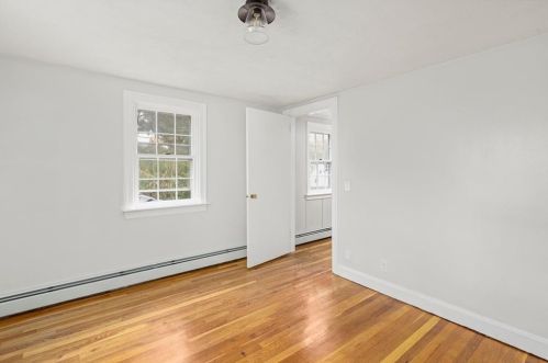 61 Knotty Oak Rd, Coventry RI  02816-8306 exterior