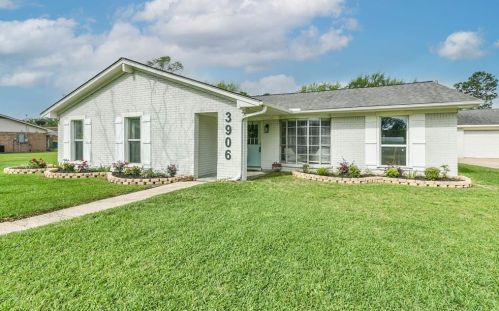 3906 Meadowlark Way, Pearland, TX 77584-6624