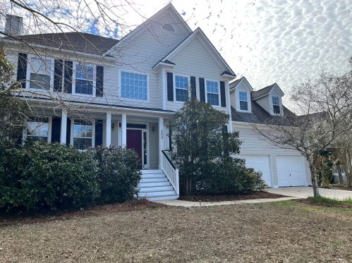 200 Oak Point Landing Dr, Mount Pleasant SC  29464-6283 exterior