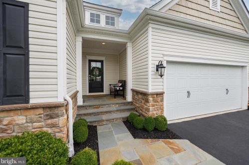 416 Hallman Ct, Downingtown, PA 19335-4966