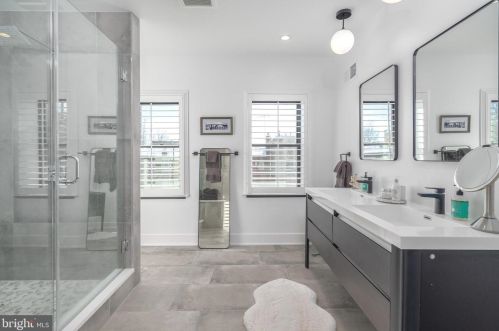 620 Carpenter St, Philadelphia PA  19147-2908 exterior