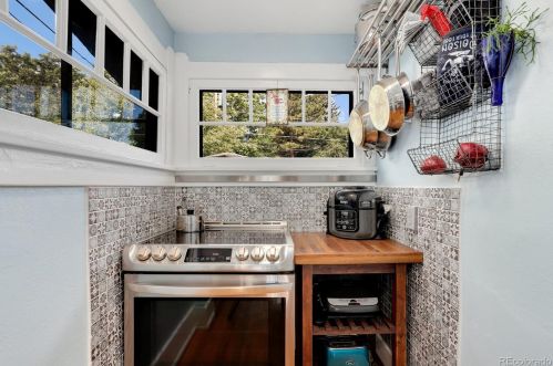 1213 Jackson St, Denver CO 80206-3528 exterior