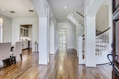 4613 Cedar Oaks Ln, Bellaire, TX 77401-5109