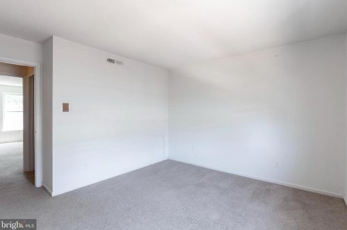 144 Wellington Ter, Lansdale PA  19446-4960 exterior