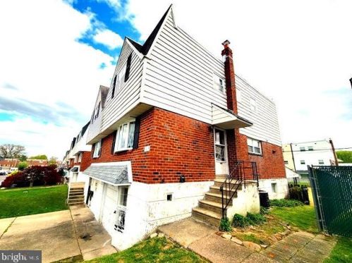 9019 Brous Ave, Philadelphia, PA 19152-1405