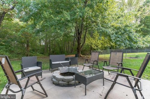 14397 Surrydale Dr, Woodbridge VA  22193-3470 exterior