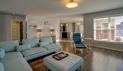 435 Star Dr, Madison, WI 53718