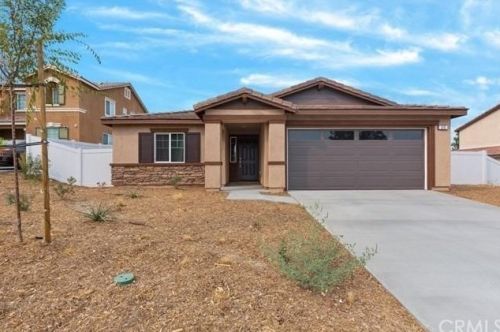 670 Bowen Rd, Perris CA  92570-3400 exterior