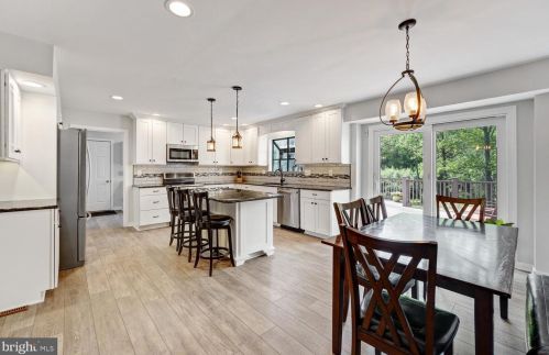 813 Marlboro Spring Rd, Kennett Sq PA  19348-1313 exterior