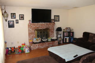 427 Ferguson Ave, Bakersfield, CA 93308-3531
